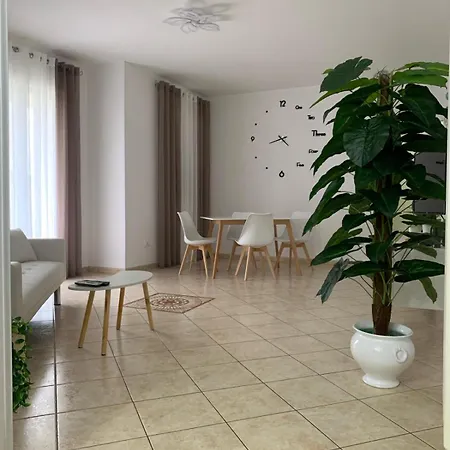Alema Apartment *